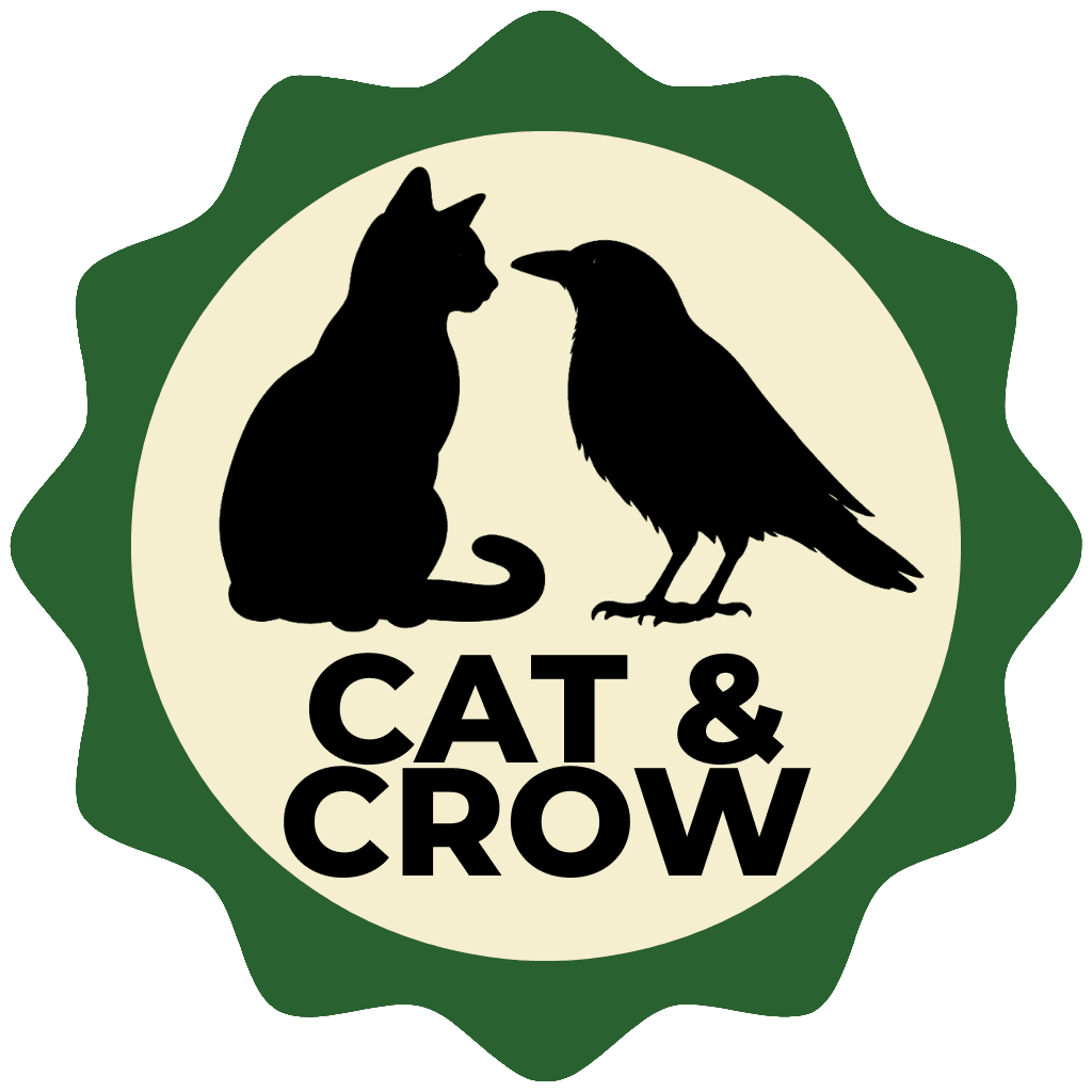 Logo featuring a black cat and a black crow facing each other, symbolising the brand's name.